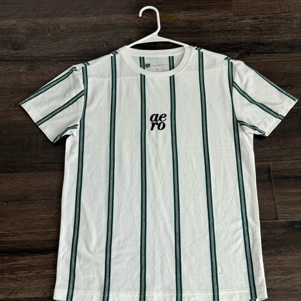 (Brand New) Aeropostale T-shirt; Size: Small